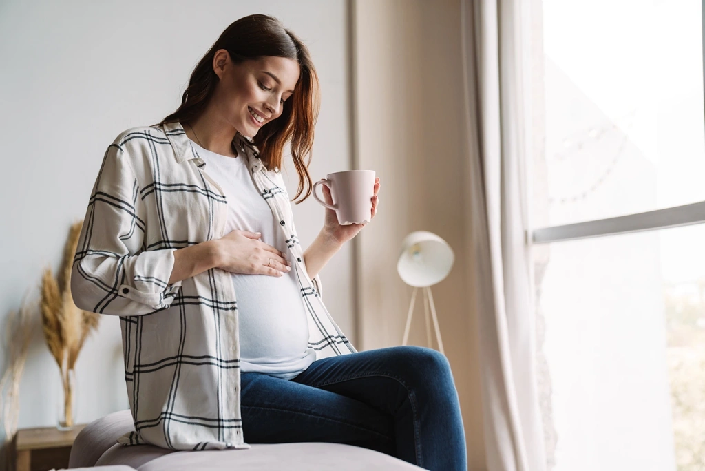 Можно или нет кофе во время беременности в 1 триместре